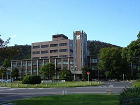 岡山大学